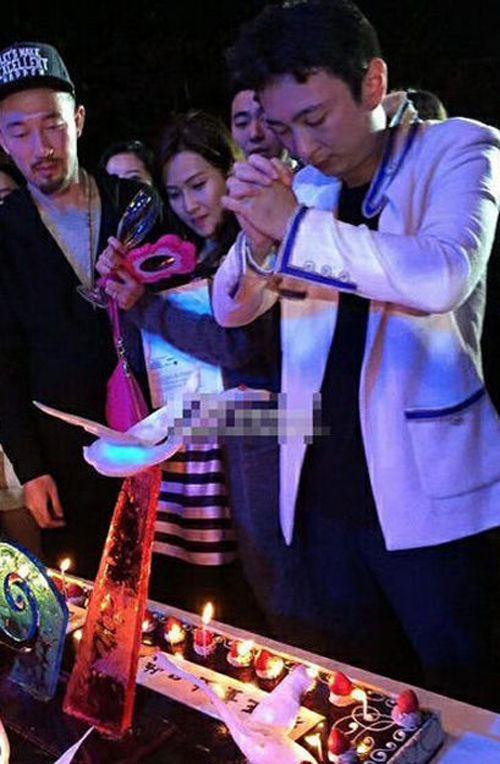 王思聪办<em>27</em>岁奢华生日会 明星助阵<em>美女如云</em>-中