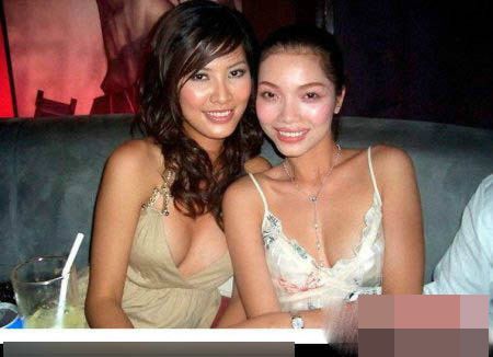 四川境内中国最大的观景平台 荥经县牛背山云