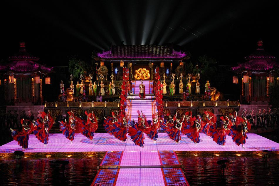 西安华清宫舞剧《长恨歌》盛大首演