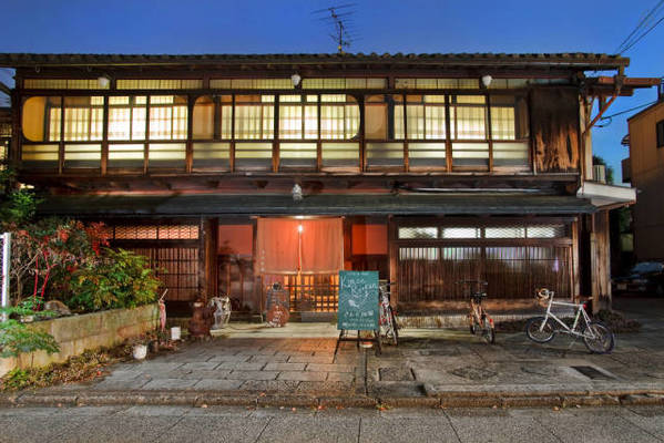 去京都！睡百年町屋、住奇妙茧房