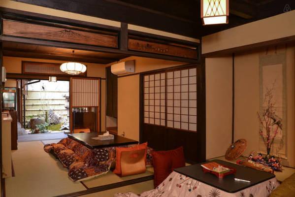 去京都！睡百年町屋、住奇妙茧房