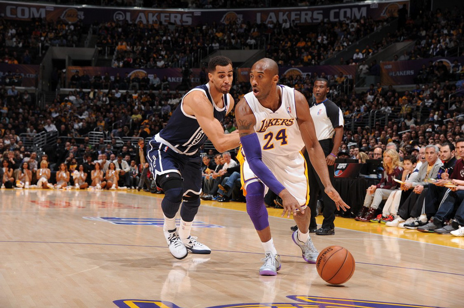 NBA-湖人105-96雷霆