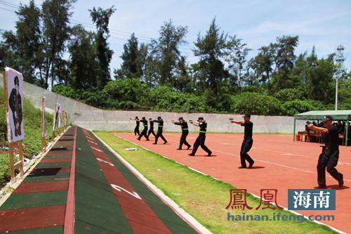 海南省港务公安局举行依法使用武器警械专项训