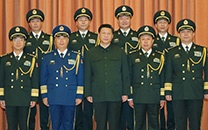 戚建国等4人晋升上将 习近平为其颁发命令状