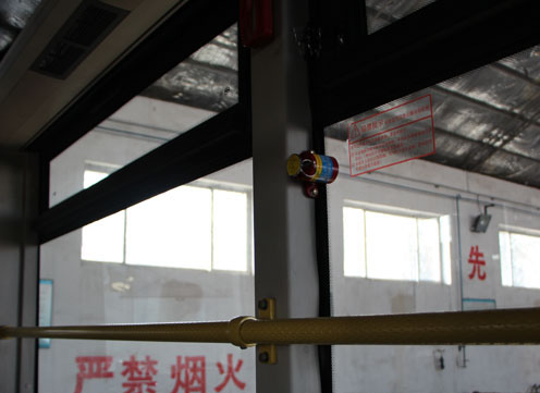 坊市区312辆公交车将安装车窗自动爆玻器
