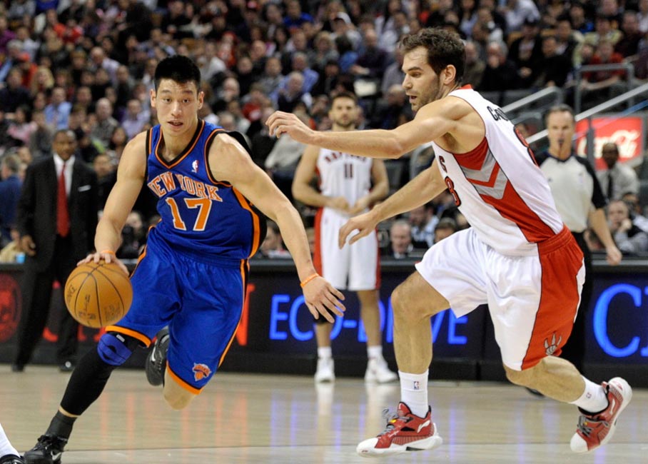 绝杀后队友送阿豪忘情一吻情人节有了新定义(