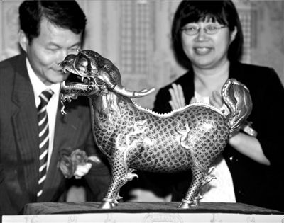 中国圆明园铜胎掐丝珐琅麒麟法国枫丹白露博物馆被盗|资料