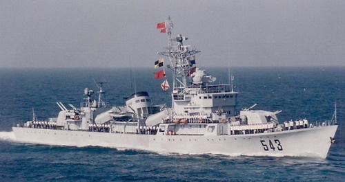 俄媒:中国向缅甸海军交付2艘二手江湖级护卫舰