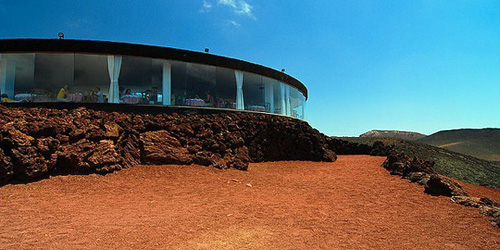 El Diablo餐厅 火山口旁来烧烤