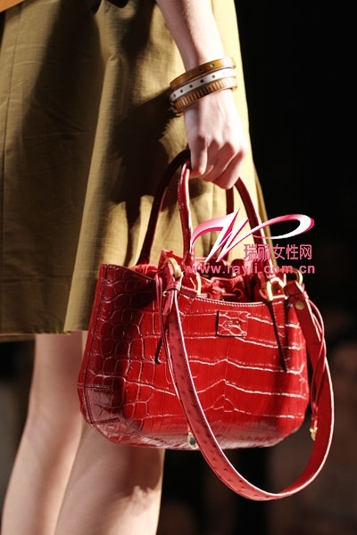 FENDI B. Fab手袋