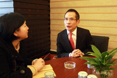 金源酒业公司董事长阮瑞平先生接受记者采访