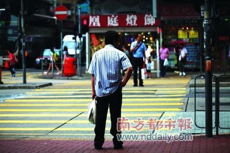 香港街市有一种平民、亲切的感觉。