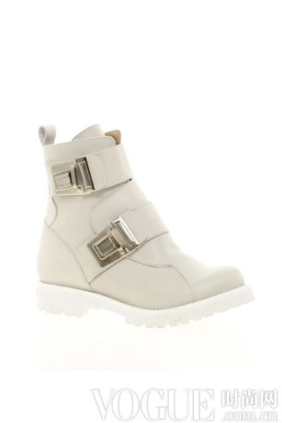　　单品搭配品牌推荐：ASOS WHITE高帮靴，价格：1,271 CNY