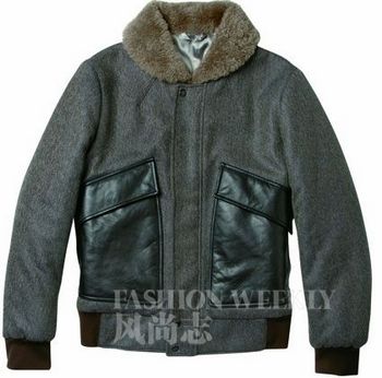 　　3.毛呢羊皮拼接夹克 Alexander McQueen RMB 19,000