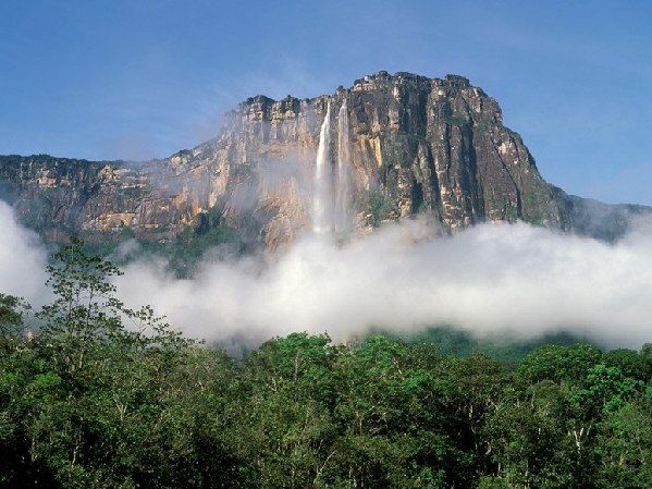 　　安赫尔瀑布（委内瑞拉卡奈玛国家公园）
