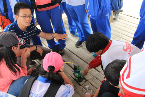 中学生环保科普帮扶活动走进河北围场二中