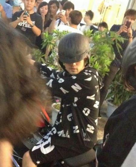 周杰伦再变平民君!超屌骑车方式引围观