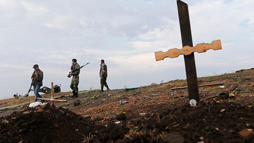 乌克兰东部顿巴斯地区再现一处墓葬群