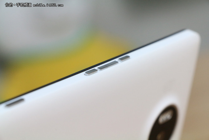 微软Lumia 950XL评测——外观表现