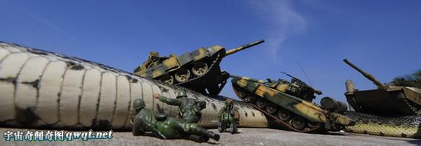 100多米长的大蟒蛇是存在的,只是当时被解放军用机打烂了,成了肉团。当天下班回家后,街坊四邻也正在传说西郊动物园从东北抓了一条大蟒之事,看来北京全城正在密切注视着巨蟒动向。在铁路修进北京西郊动物园后,又用了40节车箱将这只巨蟒运到西郊动物园。