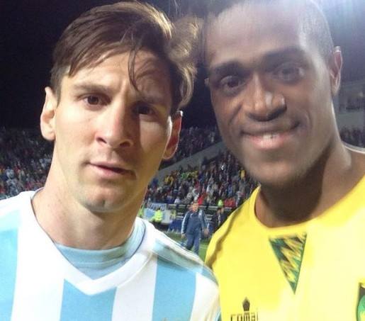 阿根廷对手:能和梅西合影 是生命中最棒的一天