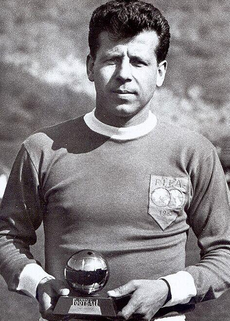 前欧洲足球先生去世享年84岁 曾获贝利盛赞|马