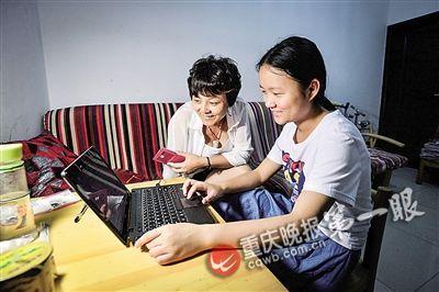 重庆15岁女生考上清华 读书太早曾上课尿裤子