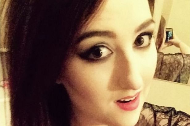 英国 19岁少女患怪病  1天脱臼20次(图)|脱臼|怪