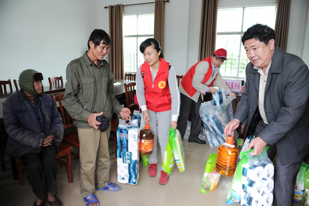 海南国税开展学雷锋青年志愿服务活动|志愿服