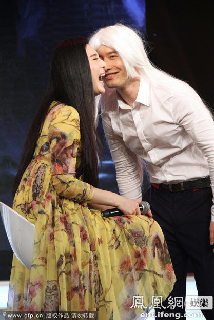 冰撂狠话:《<em>白发</em>》票房如破20亿 直接生<em>孩子</em>-手