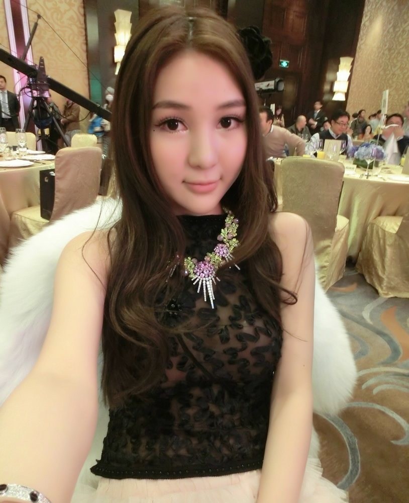 郭美美涉赌博性盘点被拘奢华生活照交易-4G姐姐视频性感小鹿图片