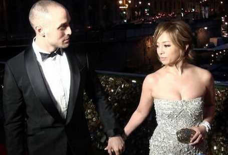  滨崎步 养外籍 老公  忍痛卖1亿豪宅筹生活费-手