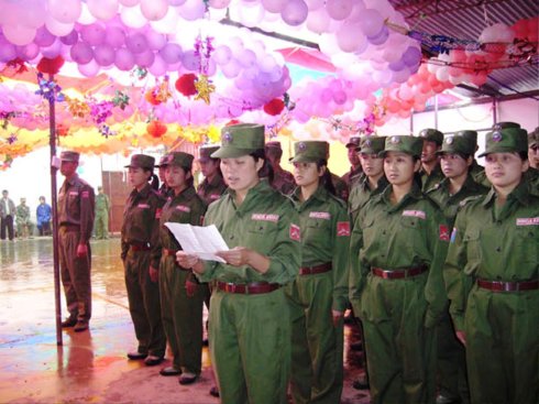 缅甸果敢女兵大量真实照片遭曝光 缅甸果敢女兵大量真实照片遭曝光.