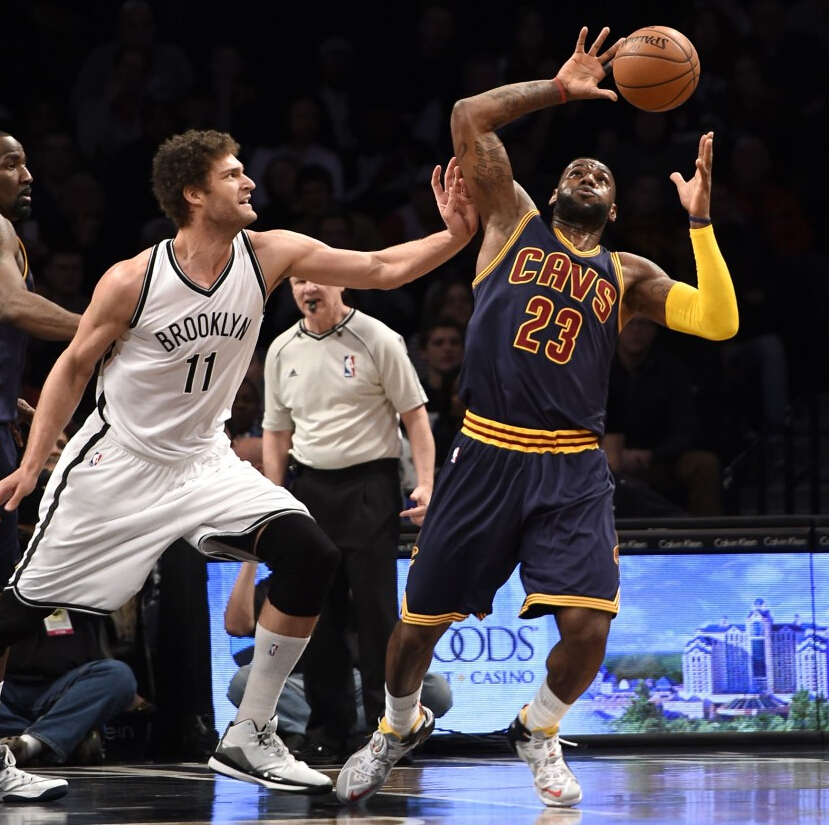 詹姆斯:我不喜欢打大前锋 但能帮助球队就行