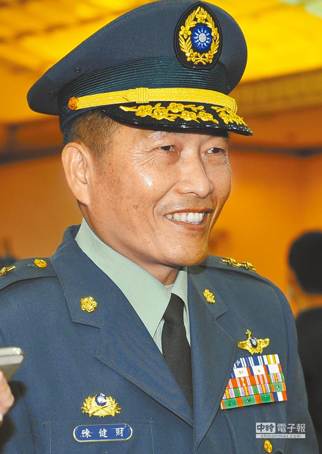 陆军航特部指挥官陈健财中将.