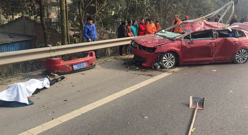 机场 事故 a99ca392d0ad032e74aa_size86_w799_h435.jpg