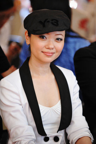 黄真真导演