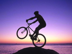 骑行头盔有哪些特点?