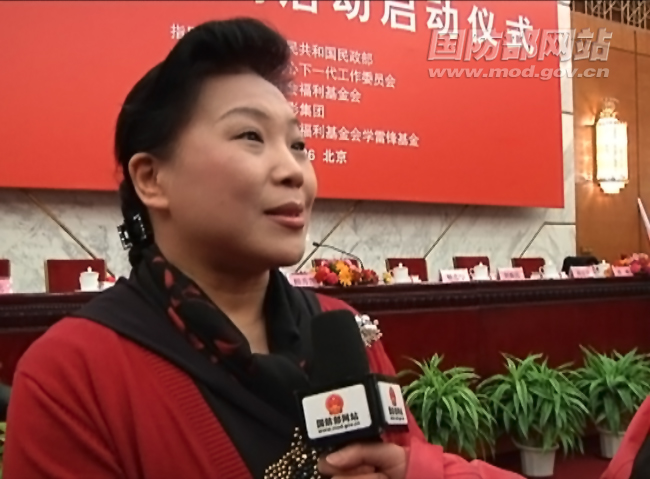 记者采访李素丽