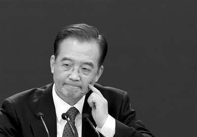 温家宝14日上午将会见中外记者并答记者问