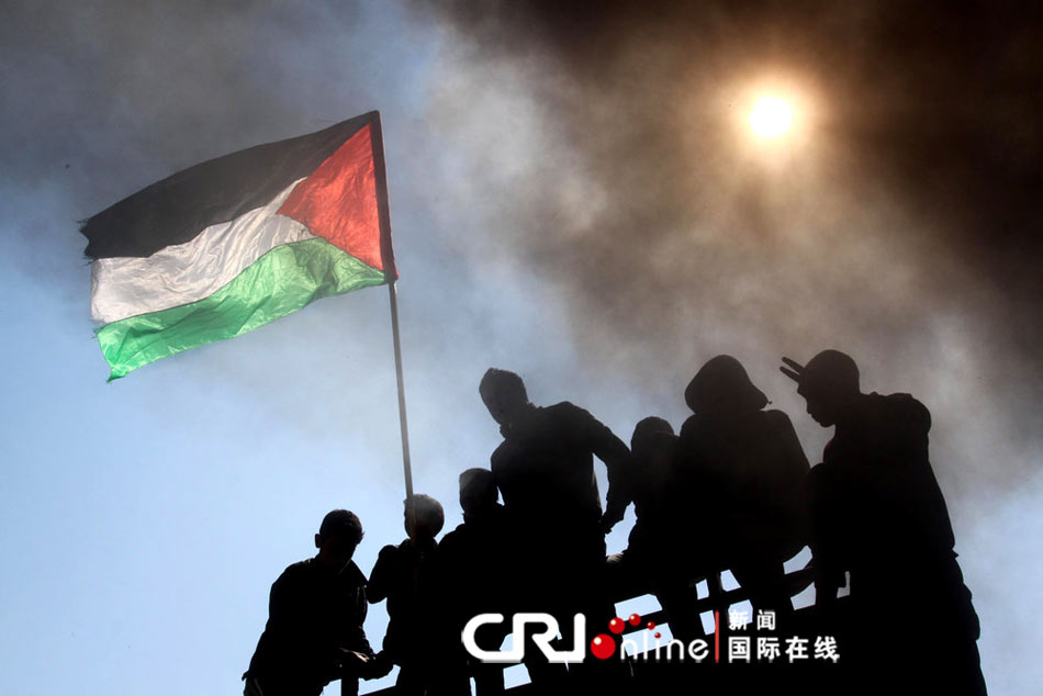 巴勒斯坦民众纪念 国土日 与以军爆发冲突(高清