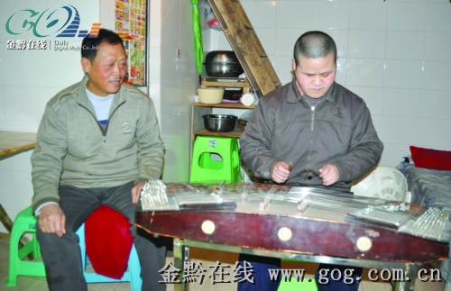 如果你是我的眼:盲人梁越越别样音乐世界