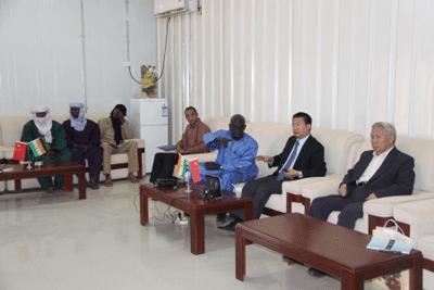 与项目周边村民代表座谈