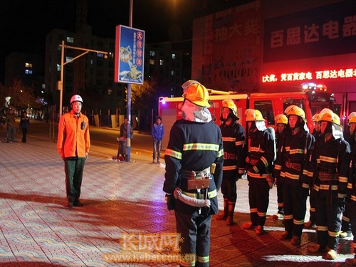 3月16日晚上19时30分,承德消防围场中队官兵在辖