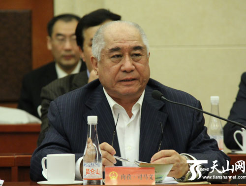 肉孜·司马义代表发言。