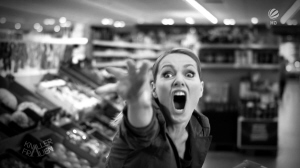 在疯狂女士面前 憨豆先生弱爆了