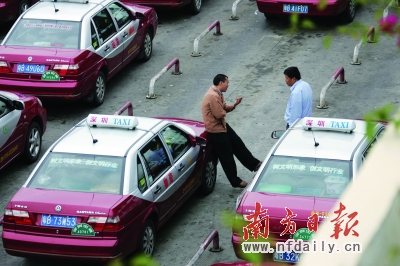 深圳出租车司机_深圳出租车收入(2)