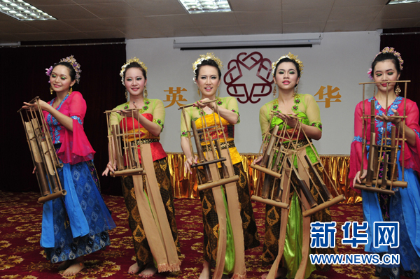 参观英德华侨农场业余文艺队