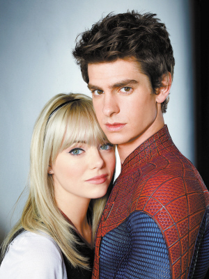 　　艾玛和男友安德鲁·加菲尔德主演的影片《超凡蜘蛛侠》即将于7月登场。