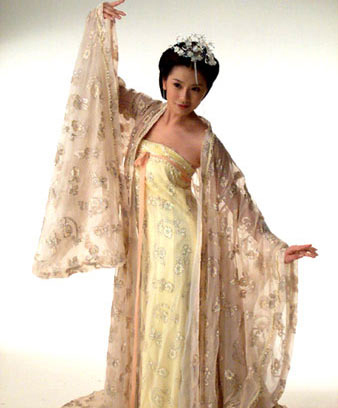 贾静雯扮武媚娘充满风情。